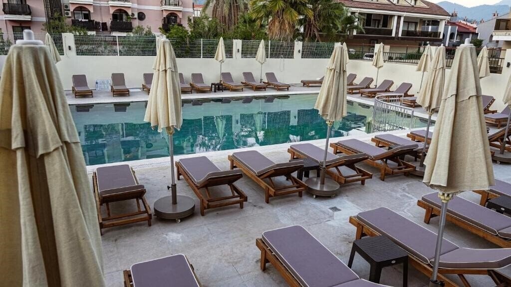 Зображення 7 Brothers Hotel 3*