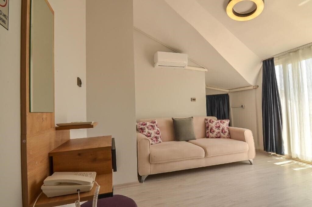 Панорама Berry Bella Hotel 3*