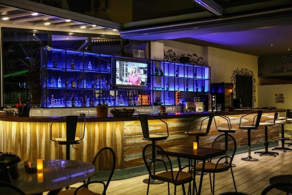 Панорама B&B Yuzbasi Beach (ex. Bliss Beach, Yuzbasi Hotel) 3*