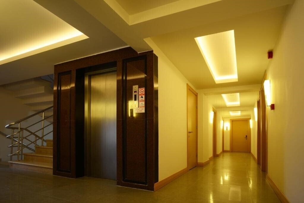 Территория Maris Beach Hotel 3*