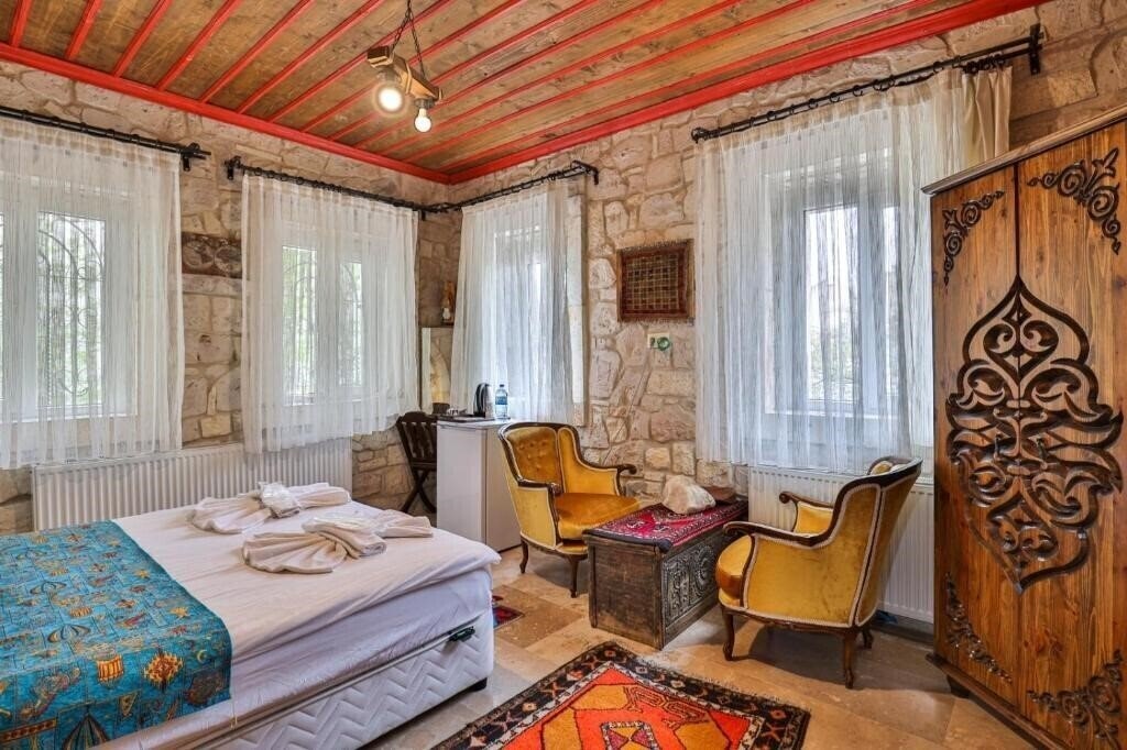 Апартаменти Luwian Stone House No Certificate 3*