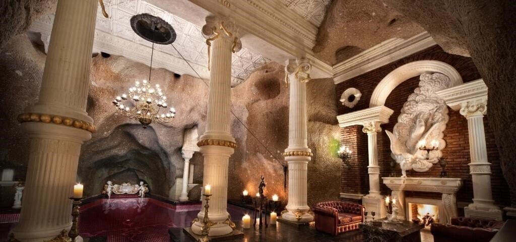 Територія Sacred House Hotel Certified Municipal 3*