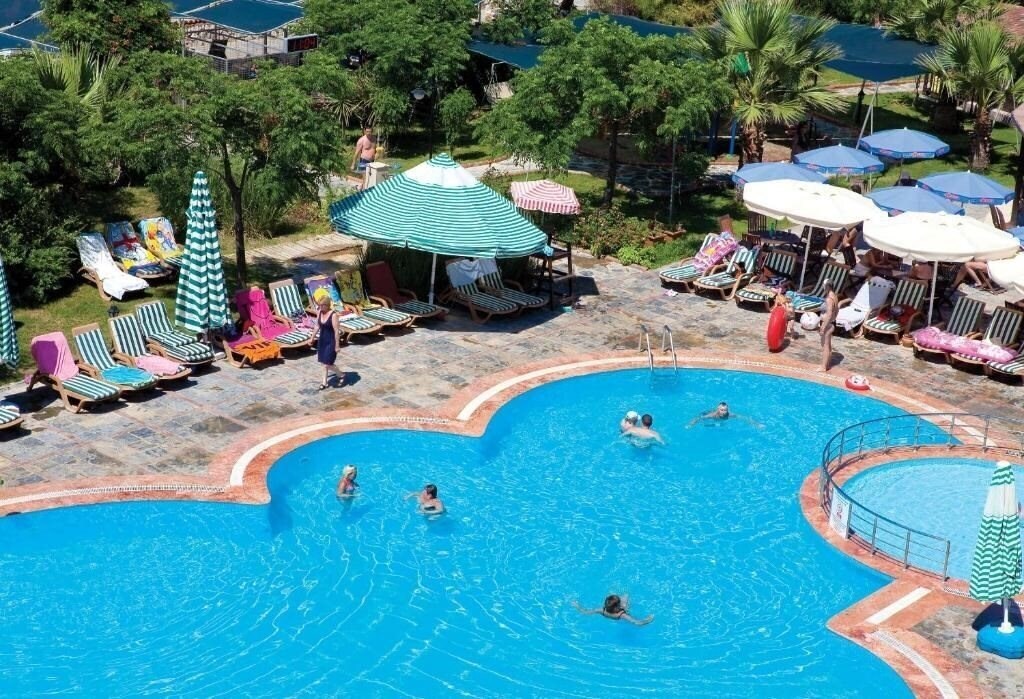 Апартаменти Club Cactus Paradise Hotel 4*