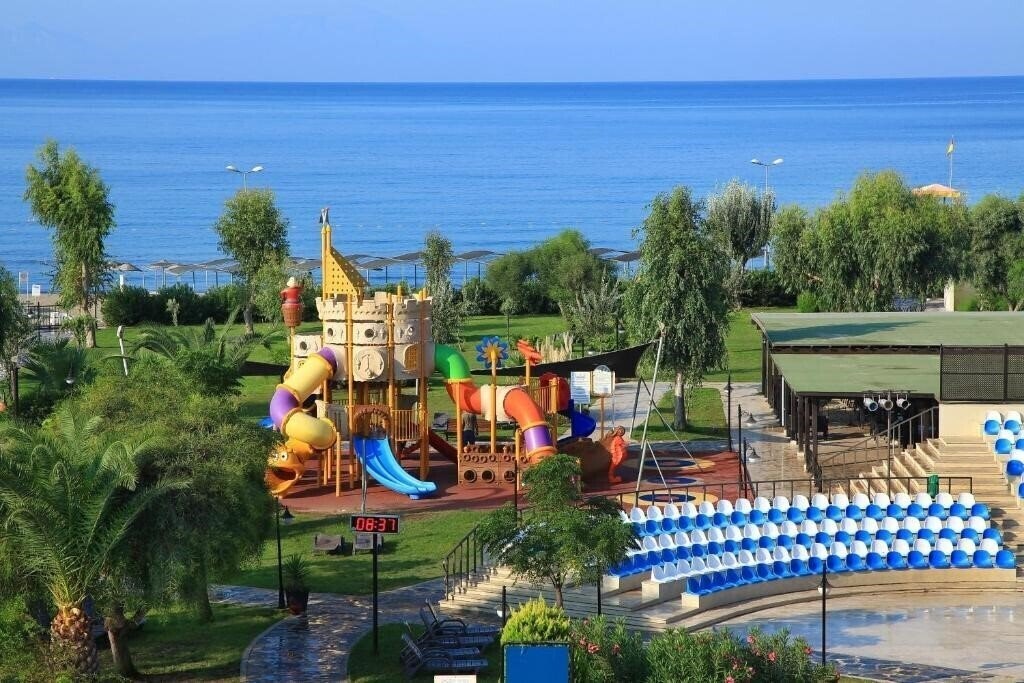 Вид Club Yali Hotels & Resort 5*