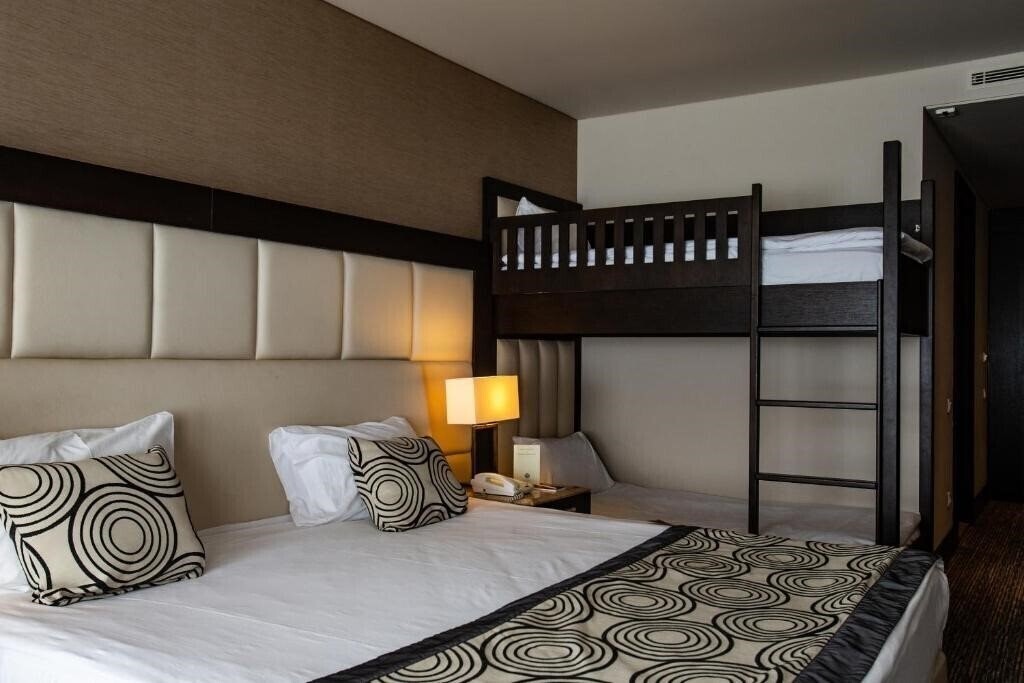 Апартаменты Sway Hotels 5*