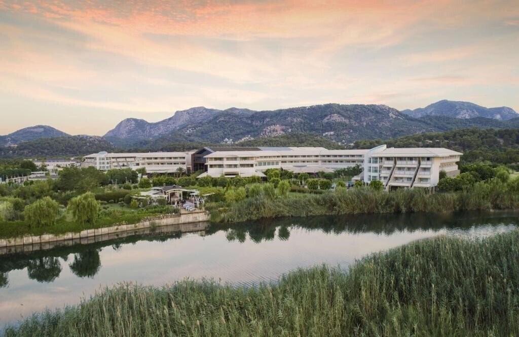 Панорама Hilton Dalaman Sarigerme Resort & SPA 5*