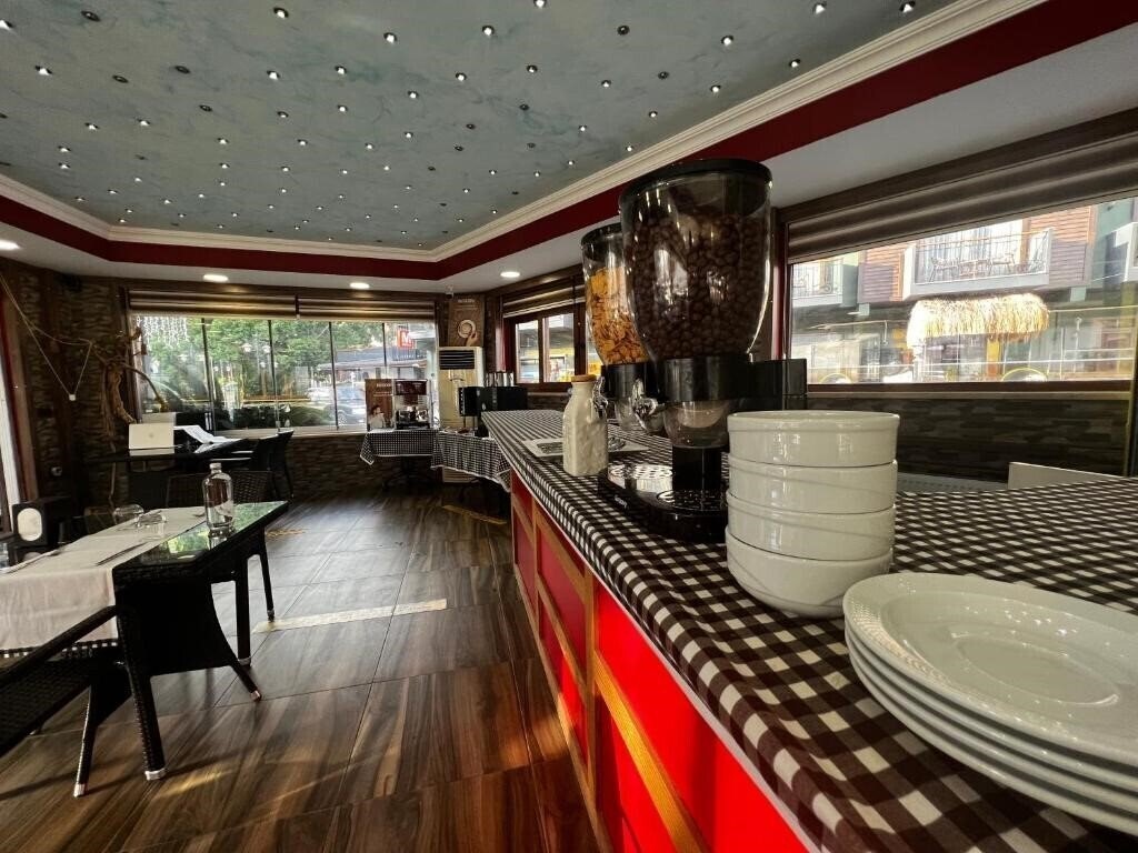 Вид Dolphin Apart & Hotel 3*