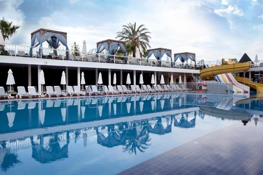 Вид Dream World Resort & SPA 5*