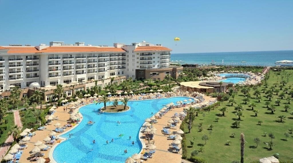 Готель Sea World Resort & SPA 5*