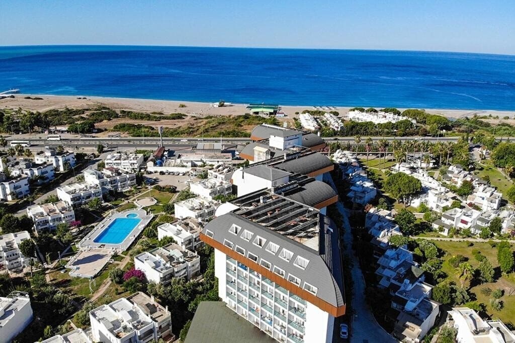 Вид Throne Beach Resort & SPA (ex. Nilbahir Resort & Spa) 5*