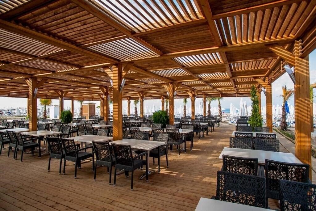 Картинка Dream World Aqua 5*