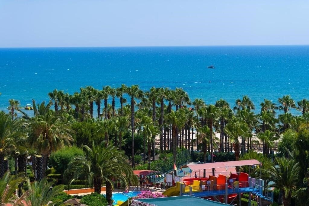Апартаменты Miramare Beach Hotel 5*