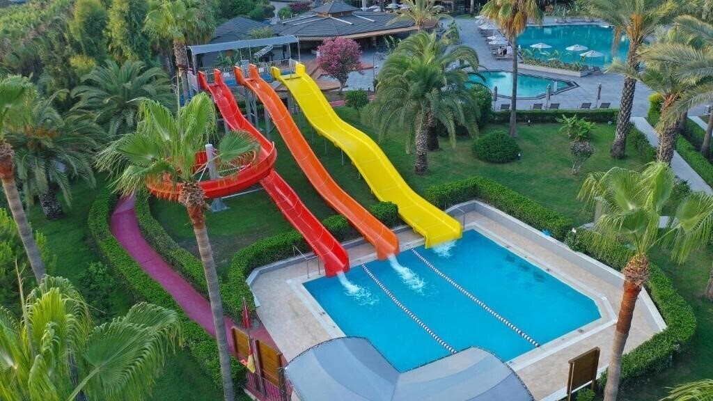 Панорама Miramare Beach Hotel 5*