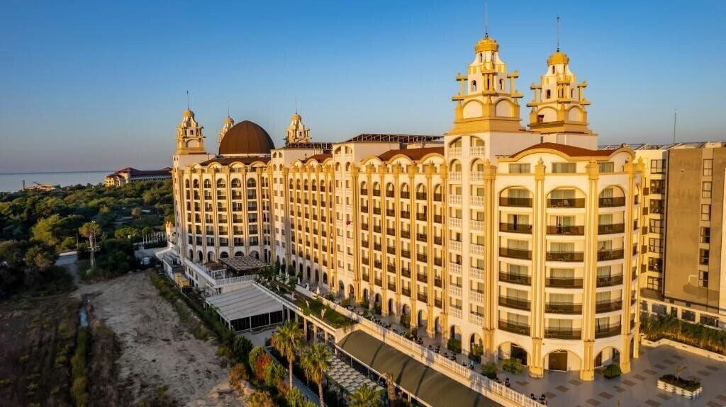 Вид J'Adore Deluxe Hotel & SPA 5*