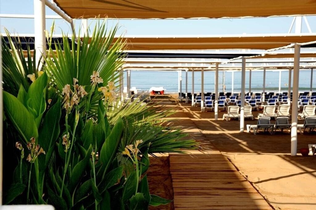 Вид Dream World Hill 5*