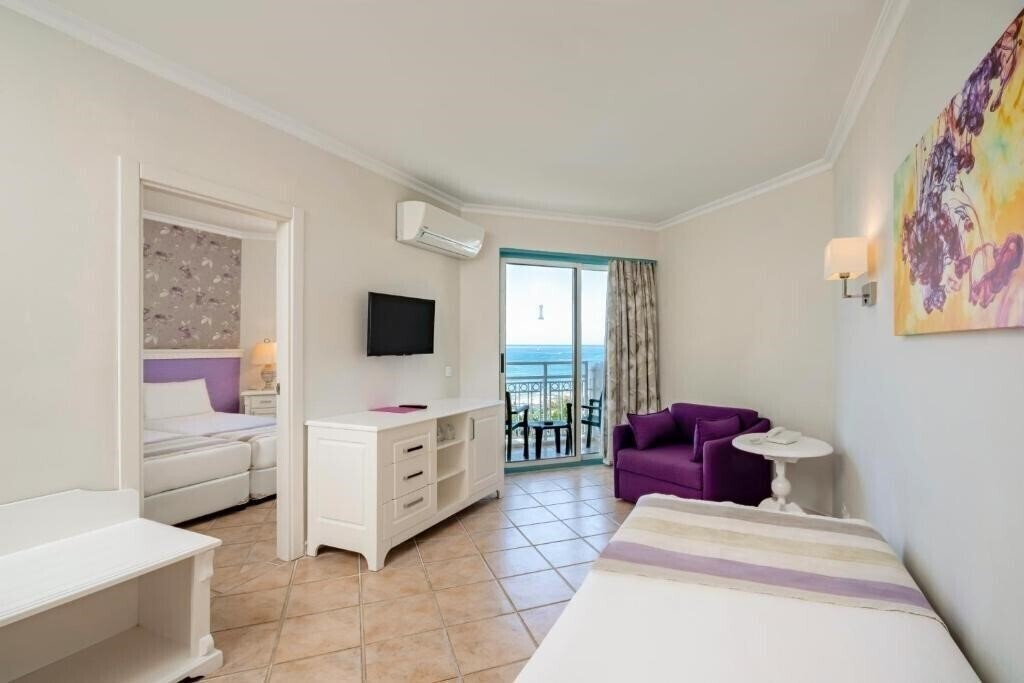 Территория Iz Flower Side Beach 4*