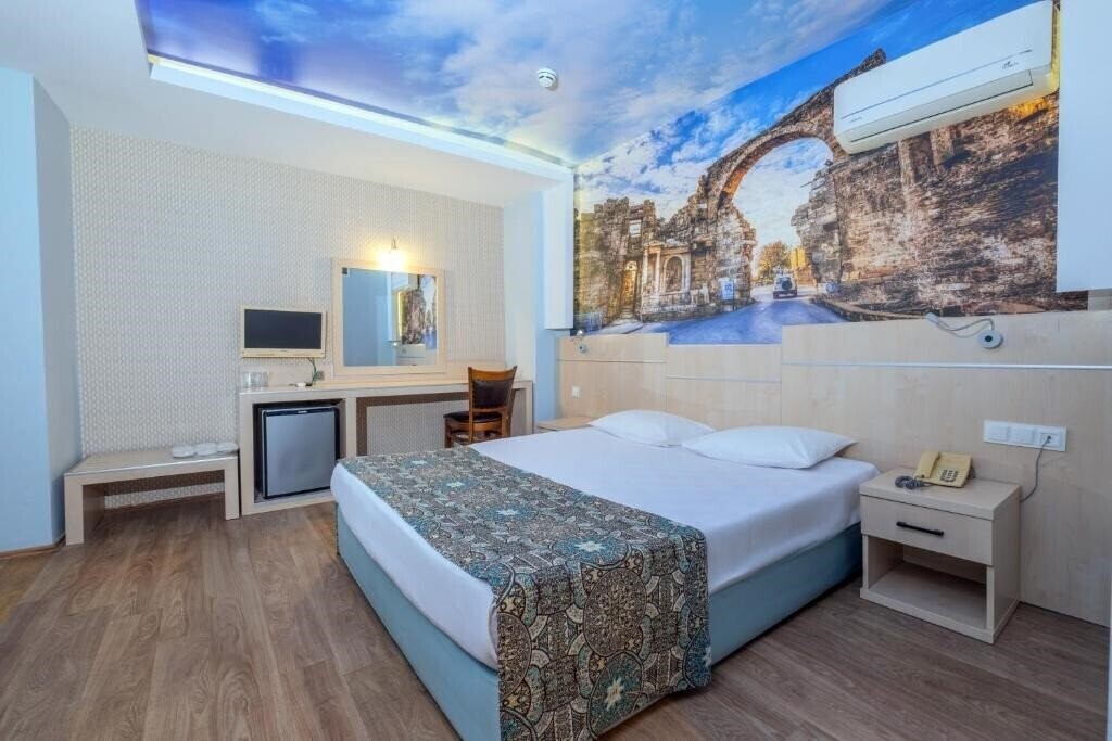 Апартаменты Sun Beach Hill Hotel 4*