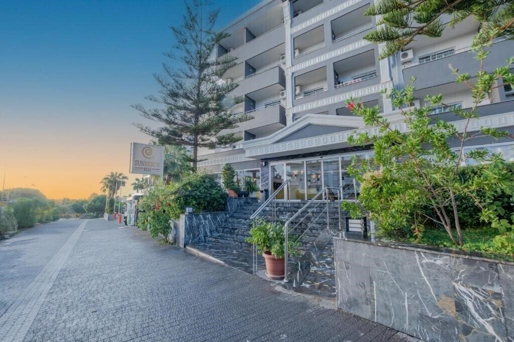 Панорама Sun Beach Hill Hotel 4*