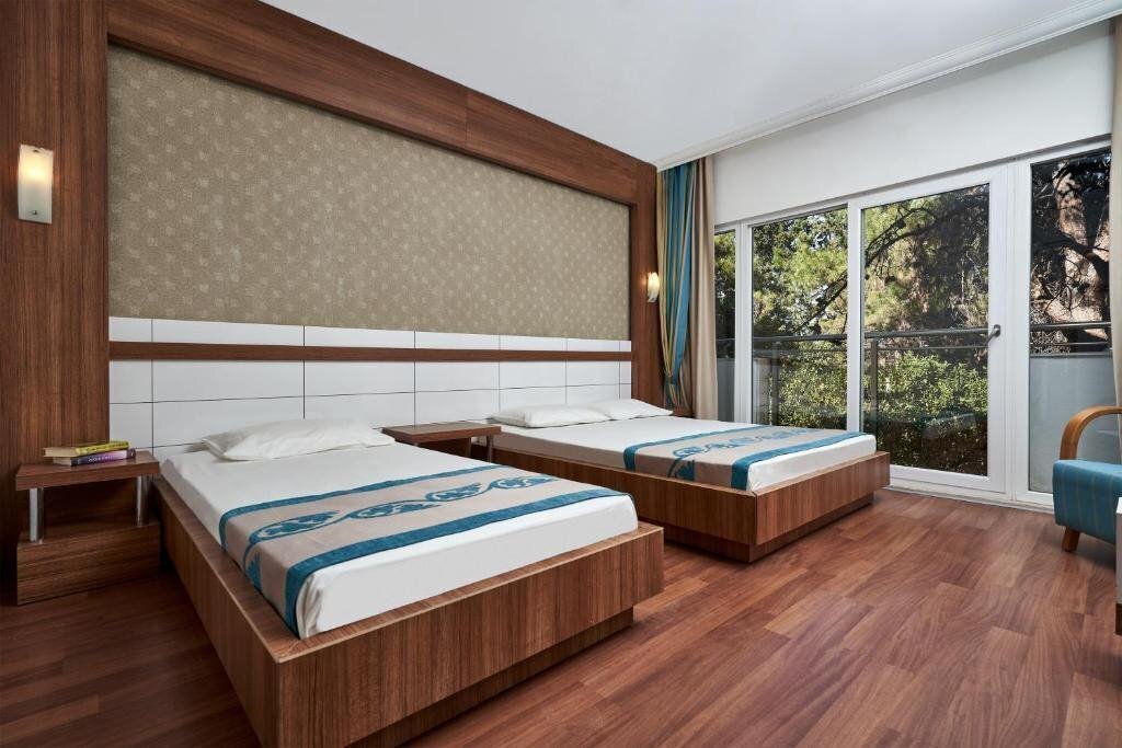 Вид Side Club Golf Hotel (ex. Maya World Golf, Club Hotel Golf, Club Golf Hotel, Club Golf Hotel & SPA, Sunrise Garden) 4*