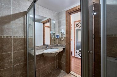 Отель Helios Hotel 3*