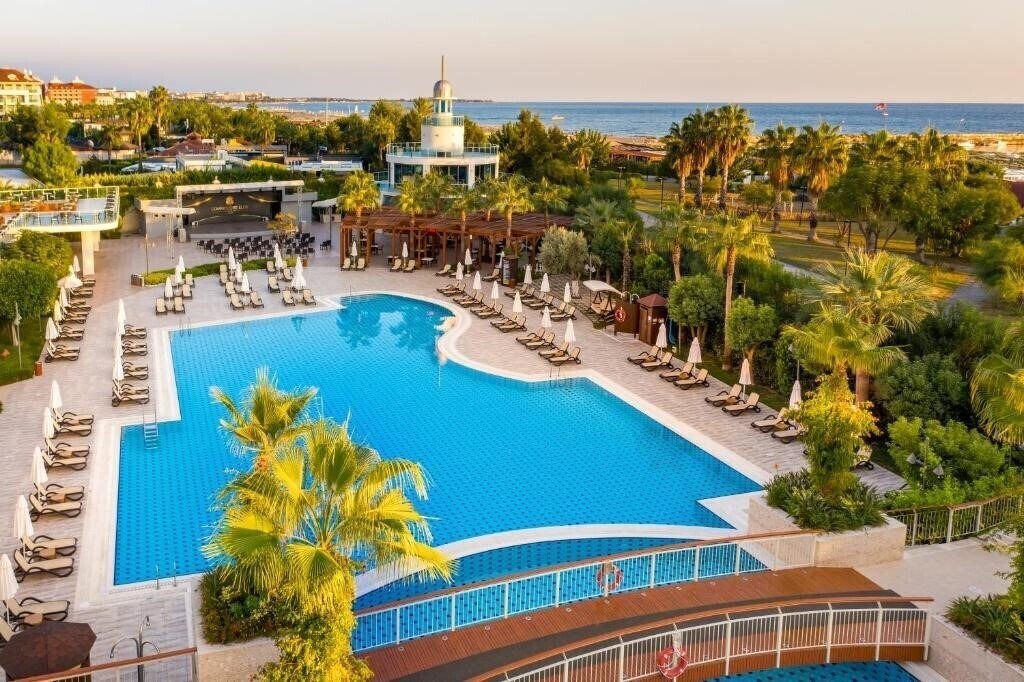 Картинка Commodore Elite Suites & SPA 5*