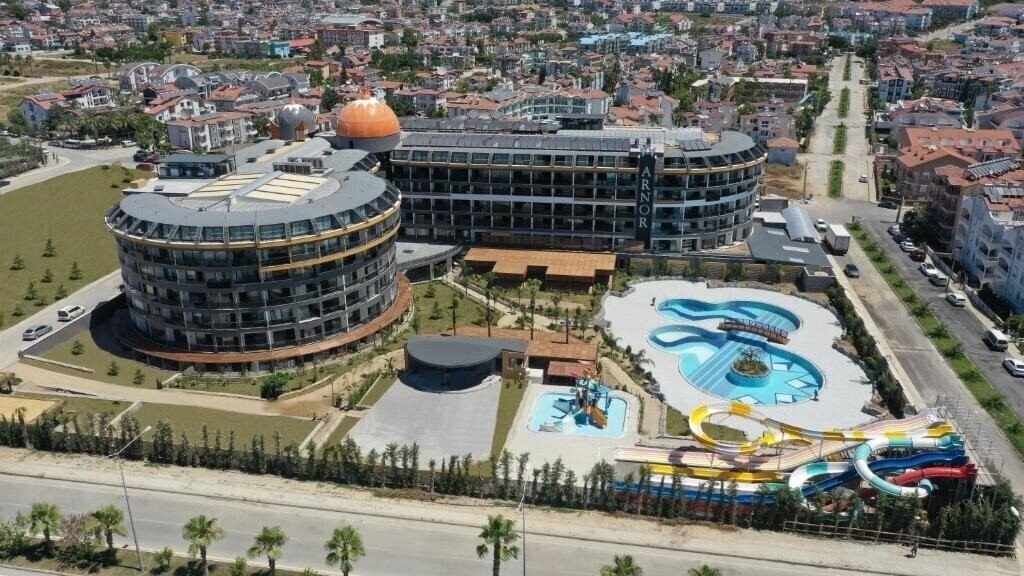 Вид Arnor De Luxe Hotel & SPA 5*