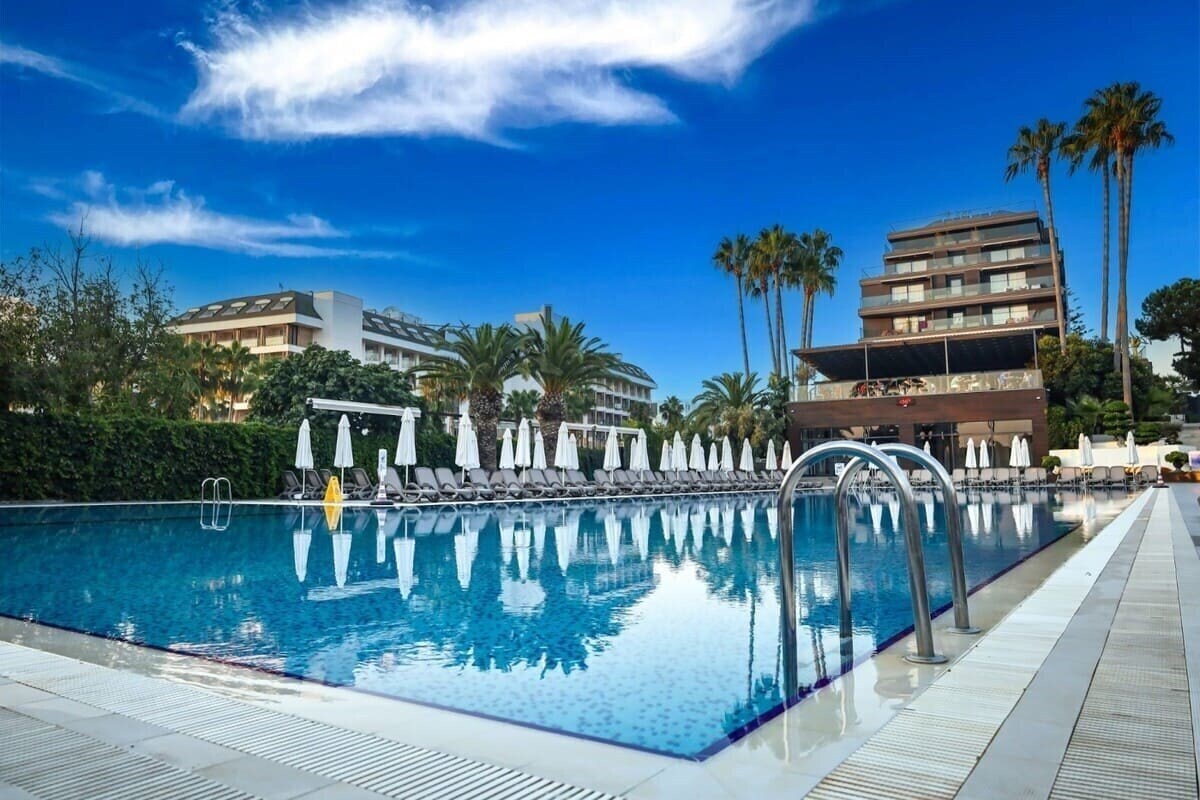 Апартаменты Hotel Thalia Unique (ex. Thalia Unique Hotel, Thalia Beach Resort) 4*