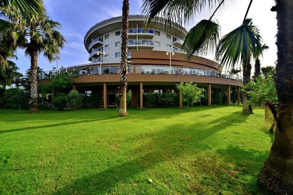 Апартаменты Seaden Sea World Resort & SPA 5*