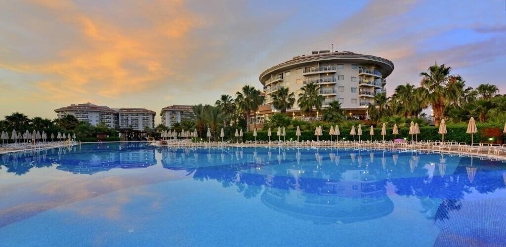 Панорама Seaden Sea World Resort & SPA 5*