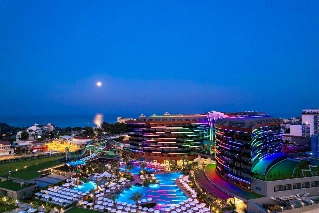 Территория Calyptus Kirman Premium 5*