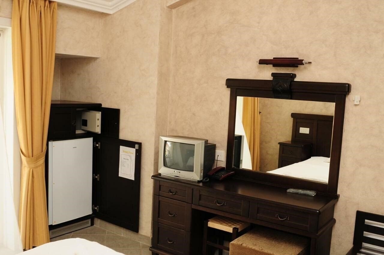 Апартаменты Sweethome Boutique Hotel 3*