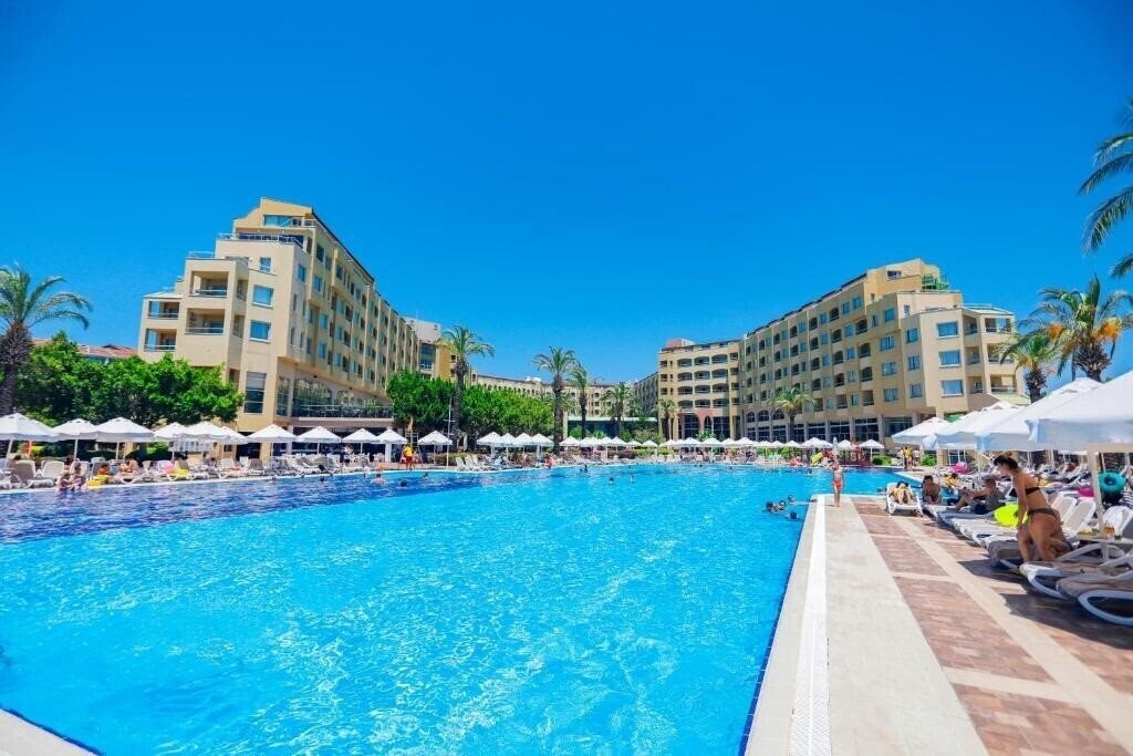 Территория Selectum Family Resort Side 5*