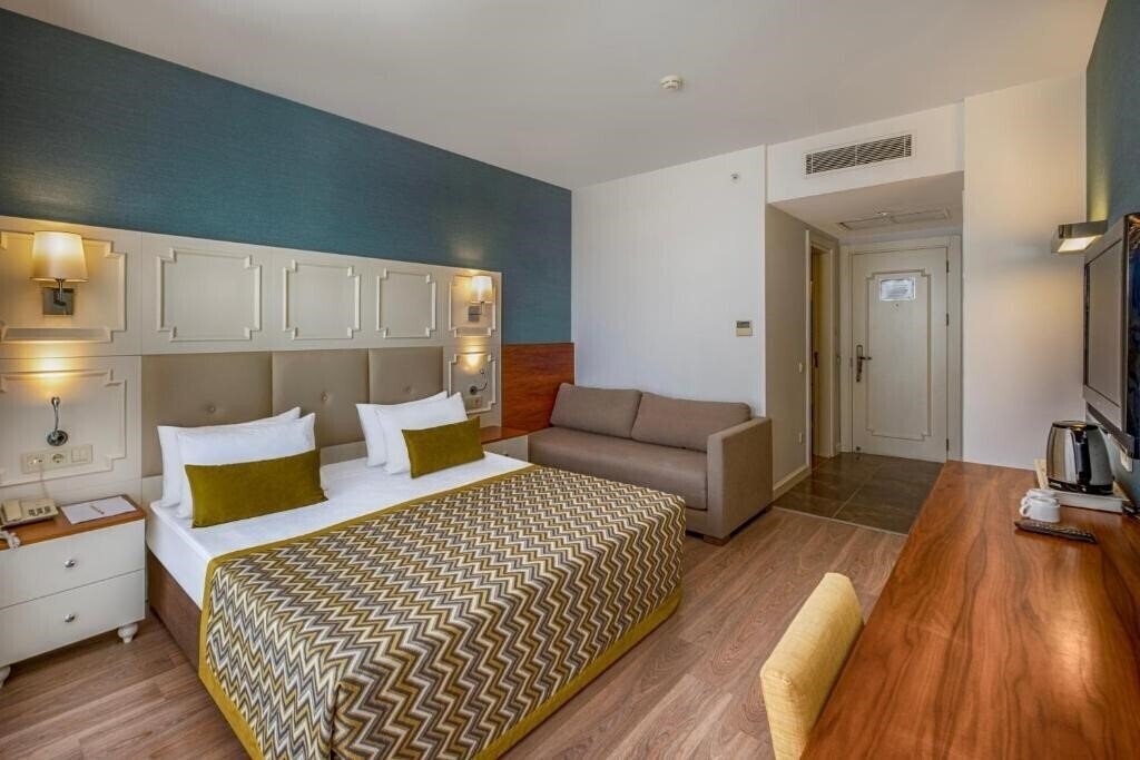 Территория Well Palace Side (ex. Side Crown Charm Palace Hotel) 5*