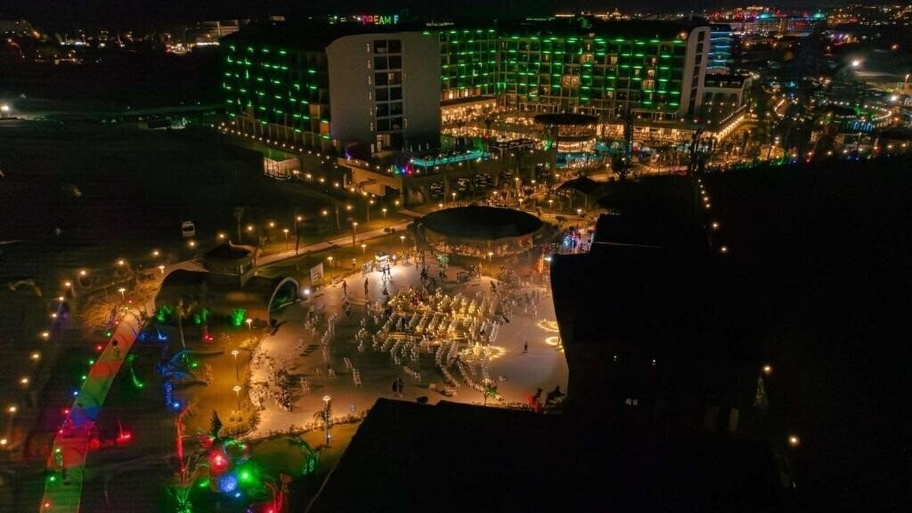 Апартаменты Dream Fun World 5*