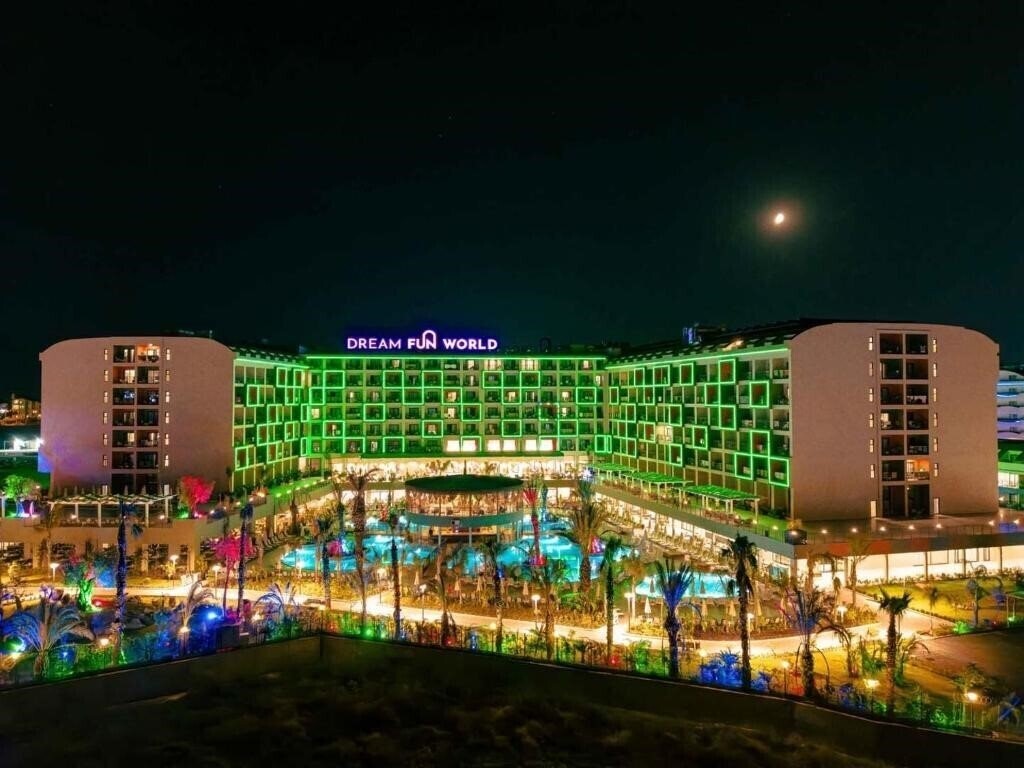 Картинка Dream Fun World 5*
