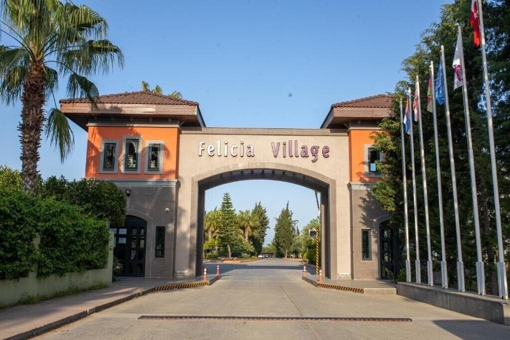 Панорама Felicia Village 5*