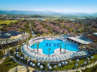 Отель Fantasia Hotel DeLuxe 5*