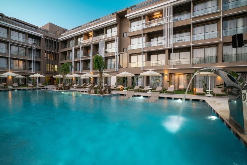 Отель Prive Suite Side & SPA 3*