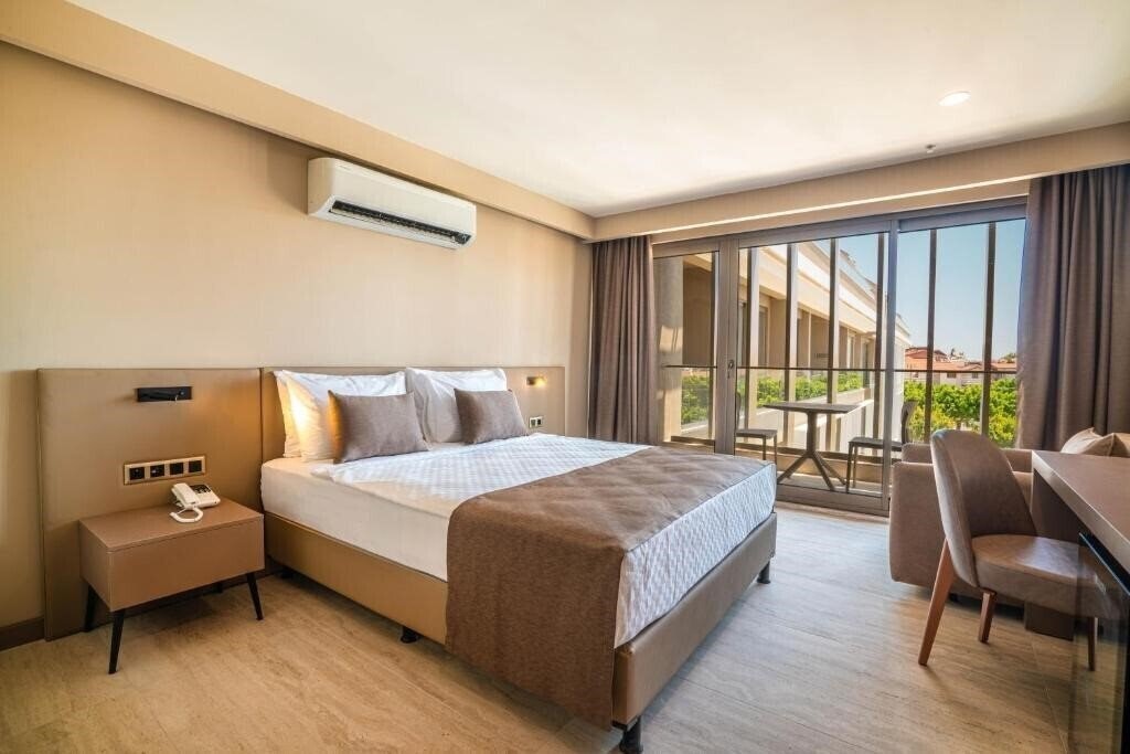 Территория Prive Suite Side & SPA 3*