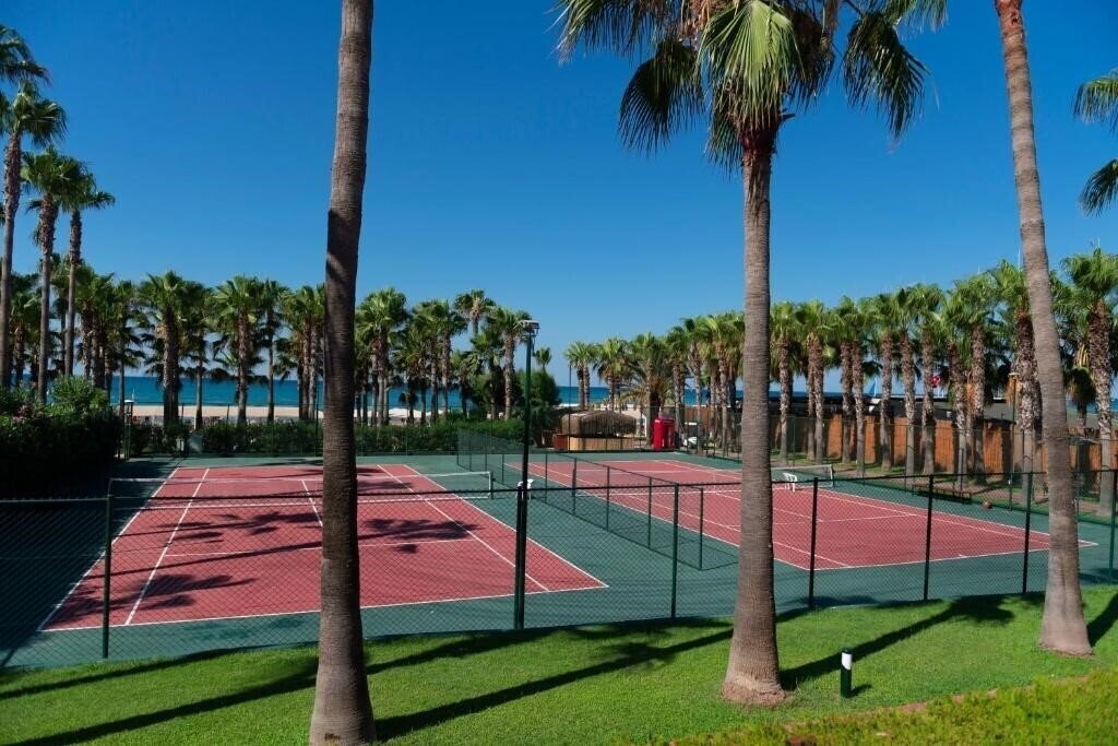 Территория Miramare Queen Hotel 4*