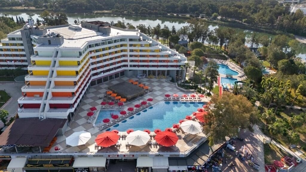 Фотография Megasaray Resort Side (ex. Aska Side Grand Prestige Hotel & SPA, Grand Prestige Hotel Side, Aska Side Hotel) 5*