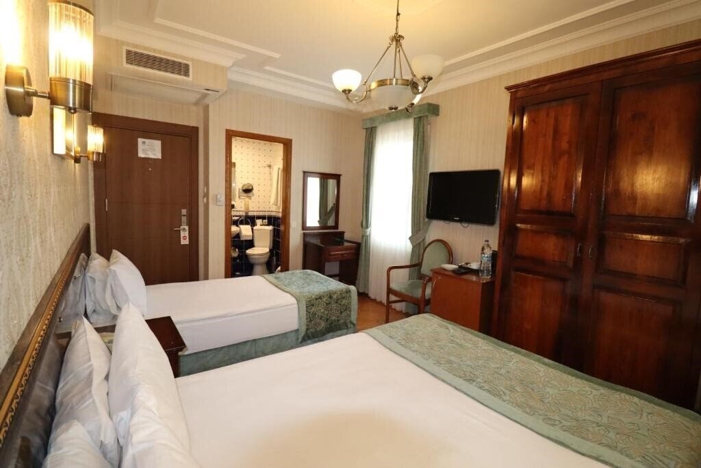 Картинка Blue House Hotel & Rooftop (ex. Blue House Hotel, Blue House Hotel Istanbul, Blue House Mavi Ev Hotel) 3*