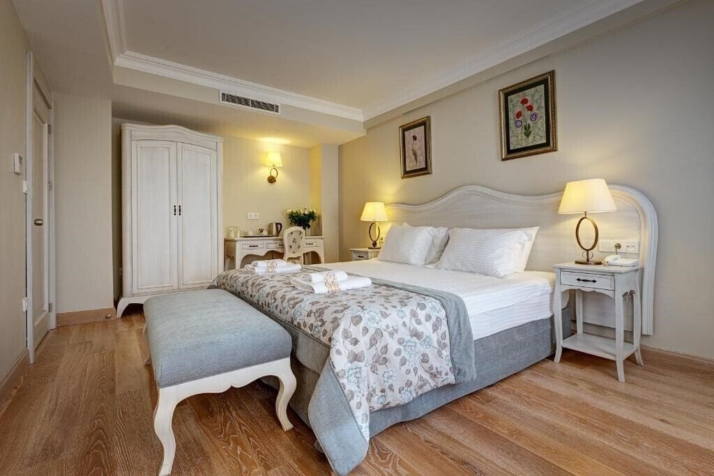 Территория Arena Hotel 4*