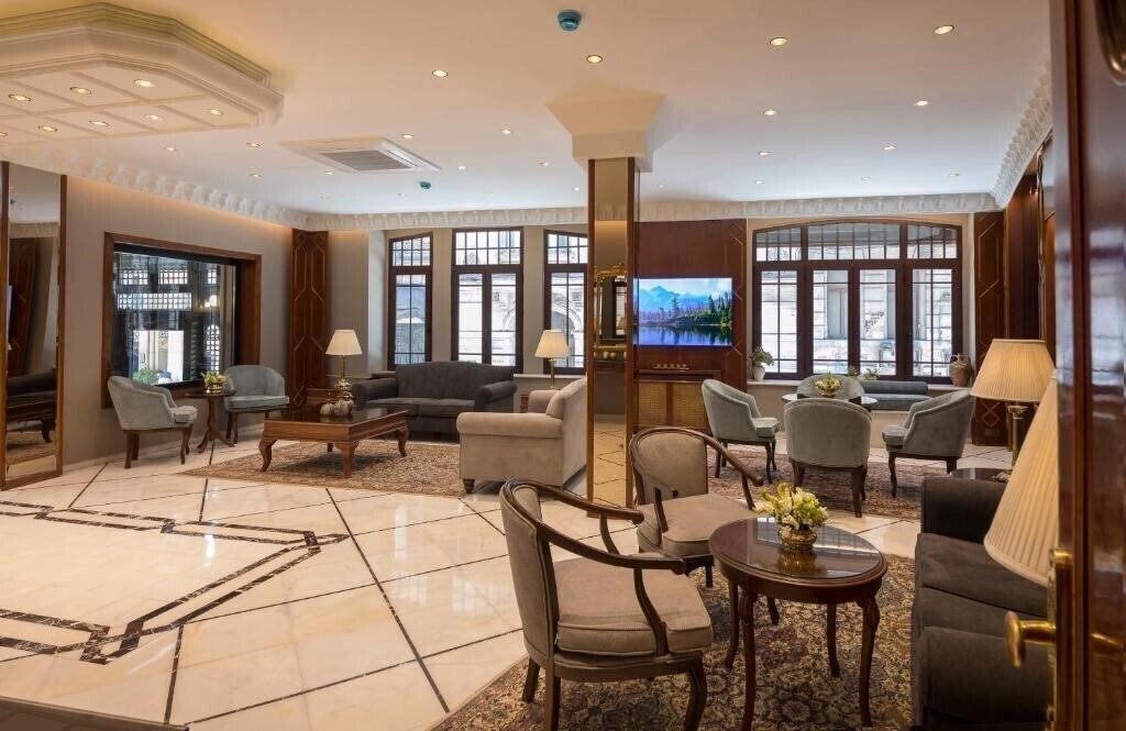 Территория Vardar Palace Hotel 3*