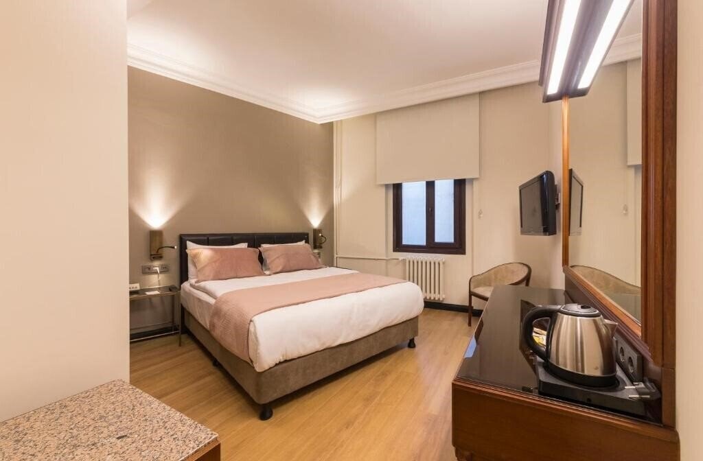 Вид Vardar Palace Hotel 3*
