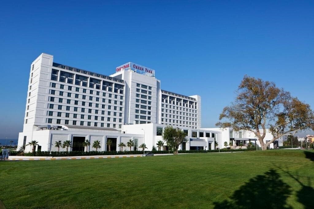 Вид Green Park Hotel Pendik 4*