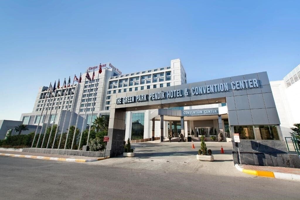 Территория Green Park Hotel Pendik 4*