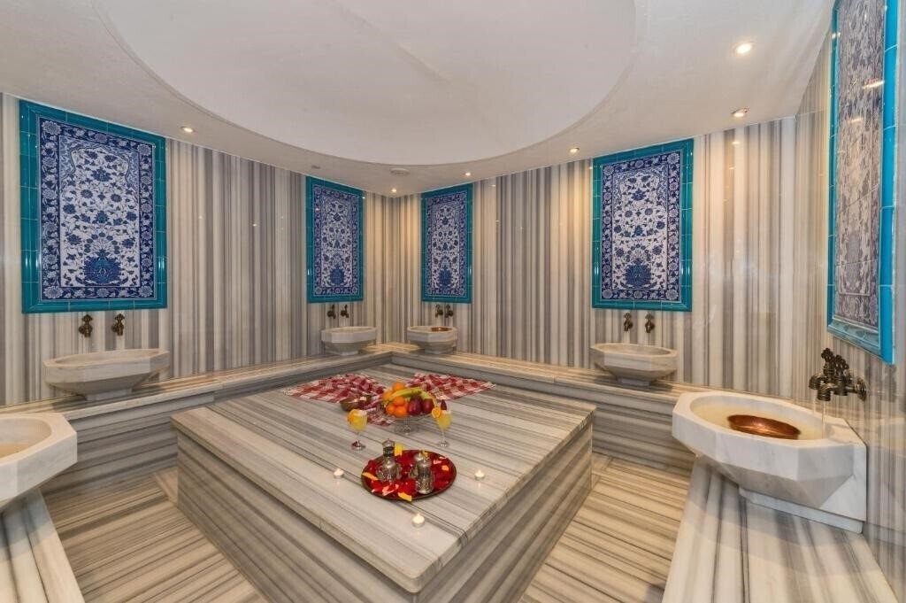 Фото Darkmen Hotel 4*