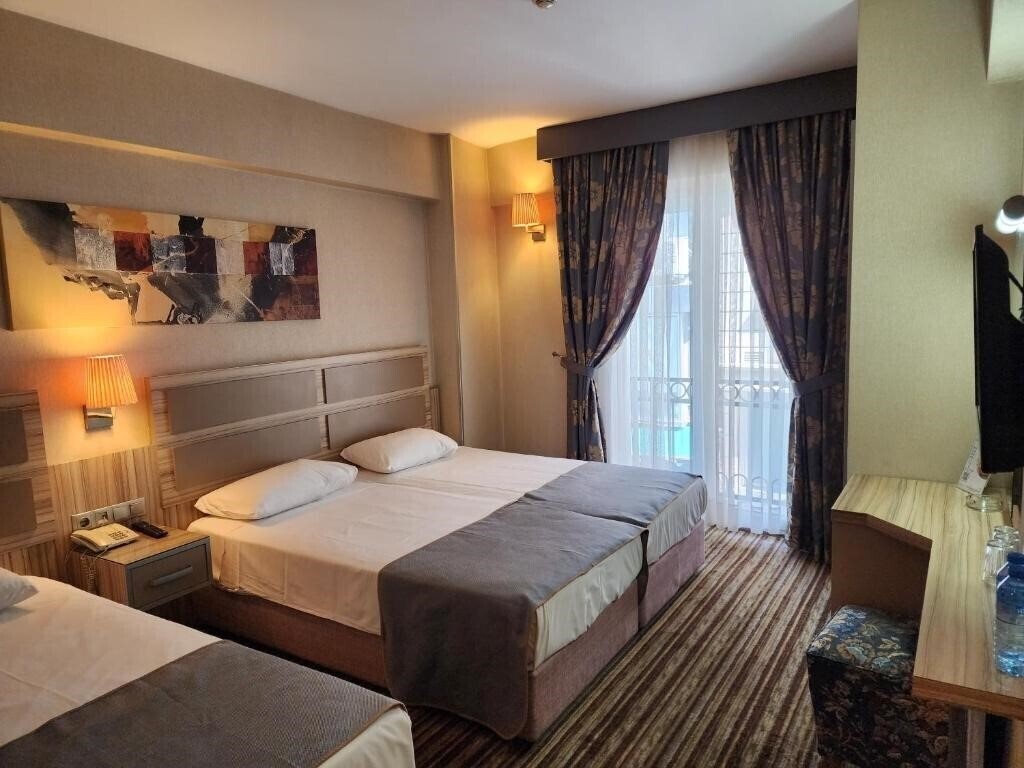 Панорама Nanda Hotel 4*