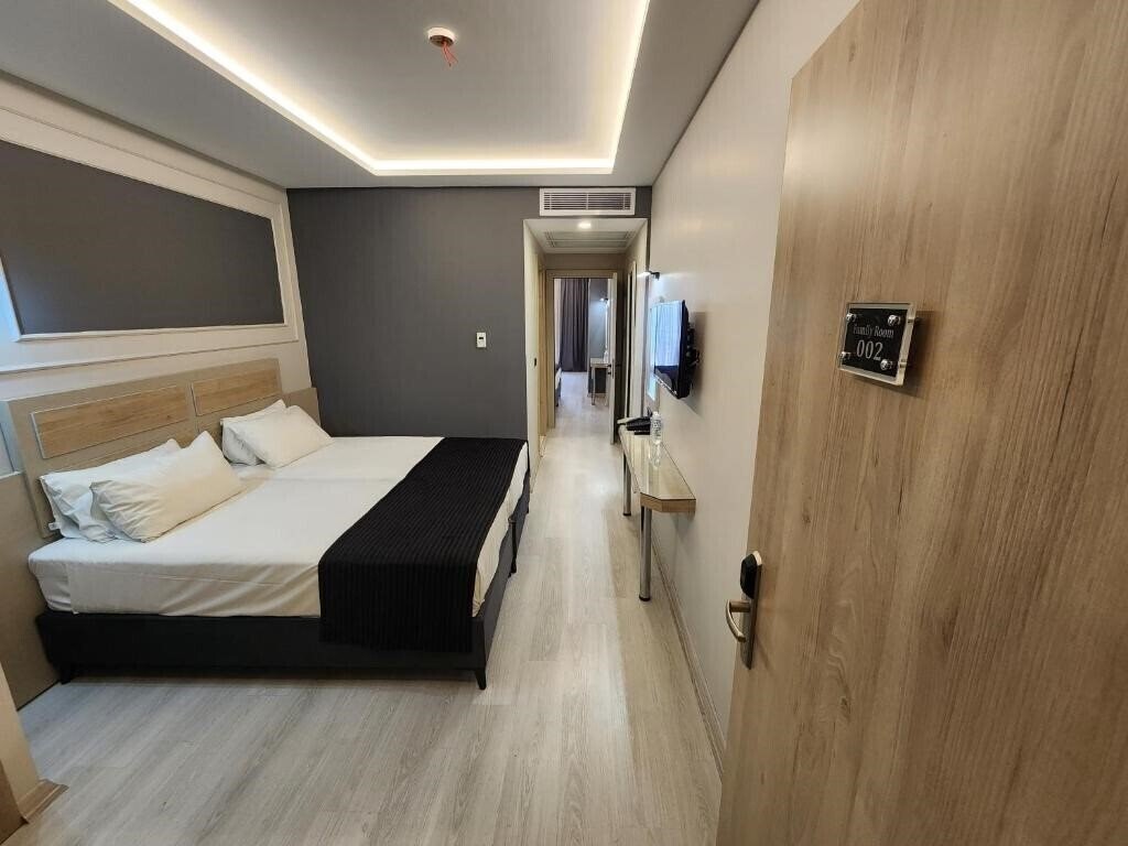 Вид Nanda Hotel 4*